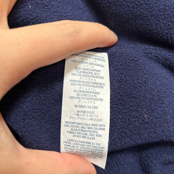 SOLD Old Navy quilted puffer vest - Picture 4 of 4